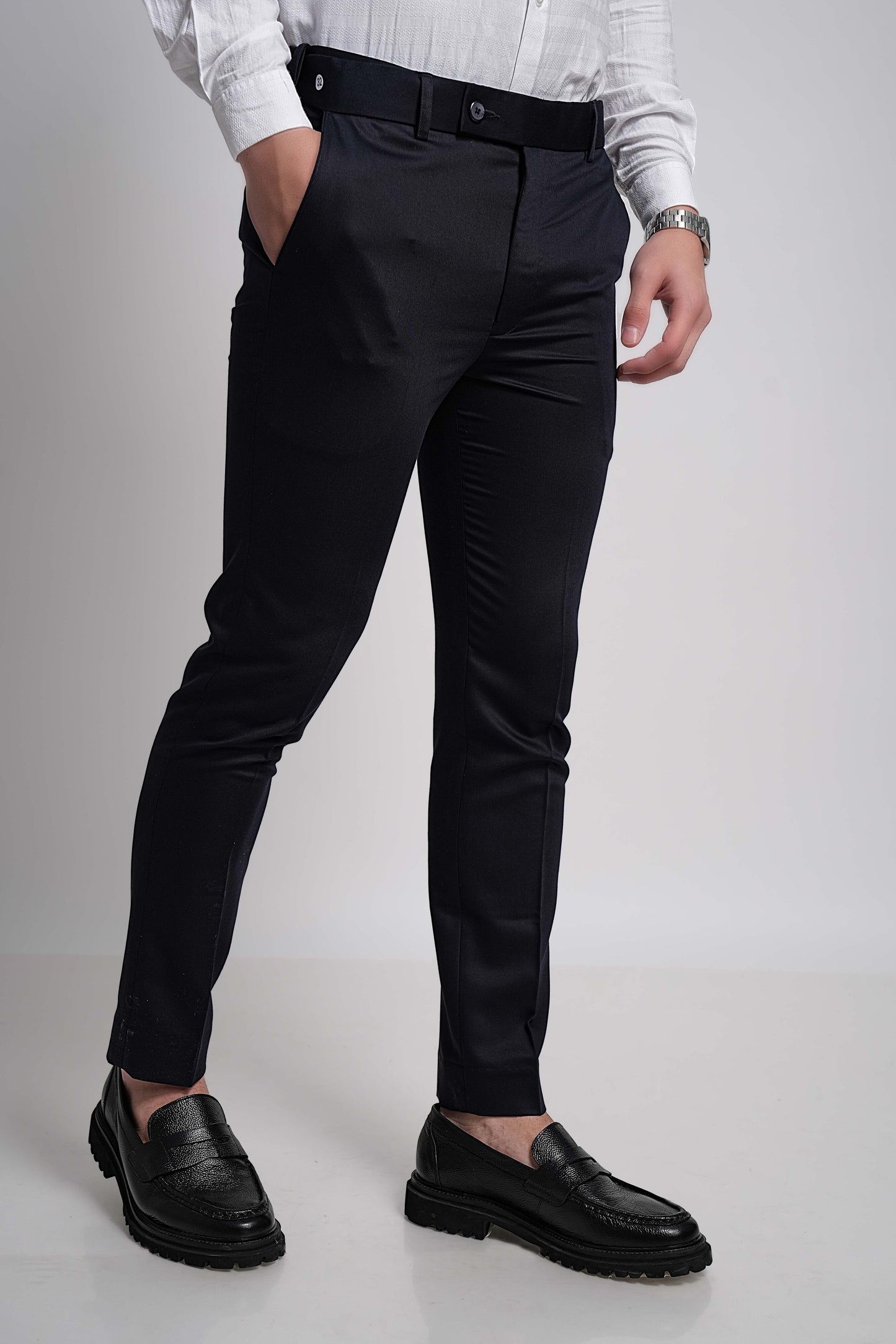 Slim Fit Signature Cotton Trousers for Men – Modern & Sophisticated